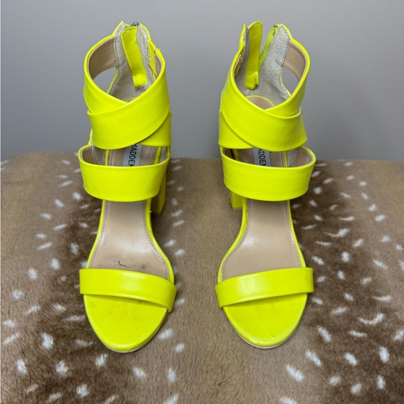 Steve Madden Neon Yellow Strappy Heels - Picture 1 of 5